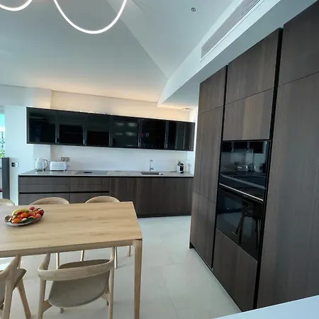 Seafront Design Duplex بونيفَسْيو